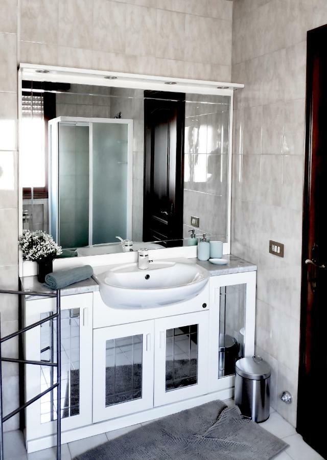 Casa Lory Apartment เมสเตร ภายนอก รูปภาพ