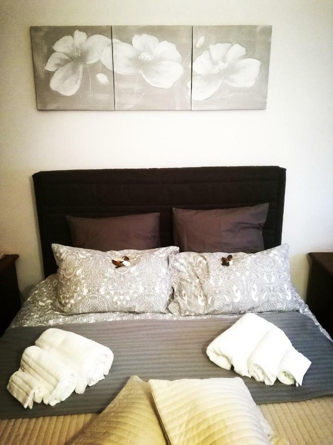 Casa Lory Apartment เมสเตร ภายนอก รูปภาพ