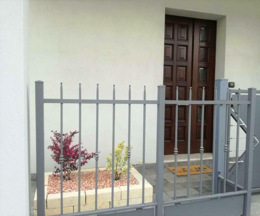 Casa Lory Apartment เมสเตร ภายนอก รูปภาพ